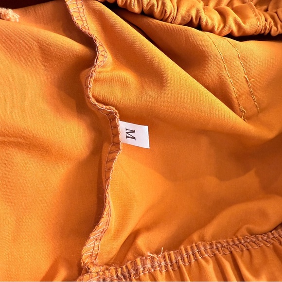 Orange High-Rise Elastic Waist Women’s Shorts with Pockets (M) - Picture 5 of 5